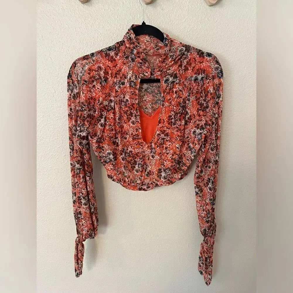 Free People All Dolled Up Mesh Floral Mock Neck Top Blouse Size XS Open Back